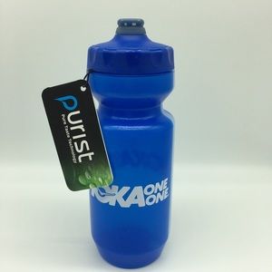 HOKA One One Sneakers Blue Water Bottle